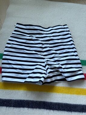 RW&CO. Black and White Striped High Waist Women’s Shorts